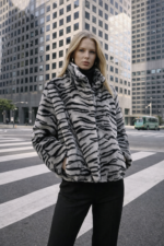 Zebra Desenli Peluş Kürk Ceket