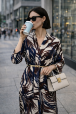 Desenli Kemer Detaylı Midi Elbise - Görsel 7