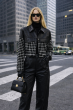 Deri Detaylı Kazayağı Desenli Crop Ceket - Görsel 2