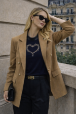 Taş İşlemeli Kalp Detaylı Lacivert Triko Bluz - Görsel 2